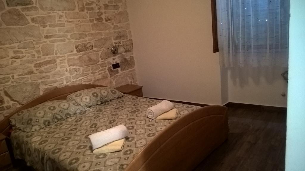 Barbiere Guest House 발 외부 사진
